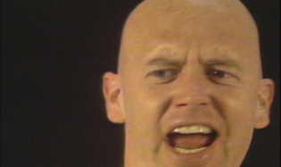 Bruce Nauman in der Ausstellung "Help Me Hurt Me"