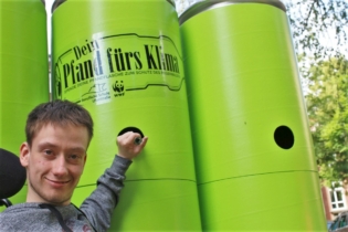 BVW 3 XXL-Dosen-Pfand-fürs-KLima in der Schule Uferstraße fertig
